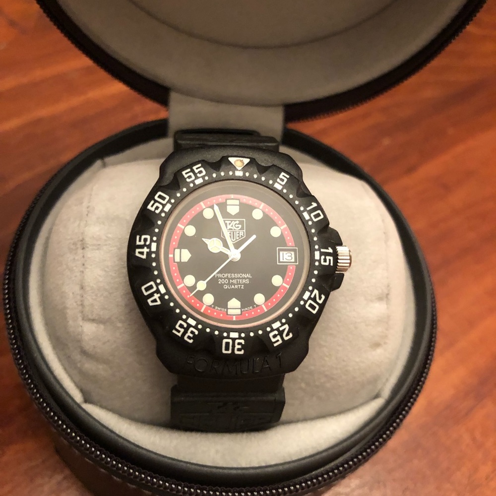 Tag Heuer Women’s Formula 1 200m Watch